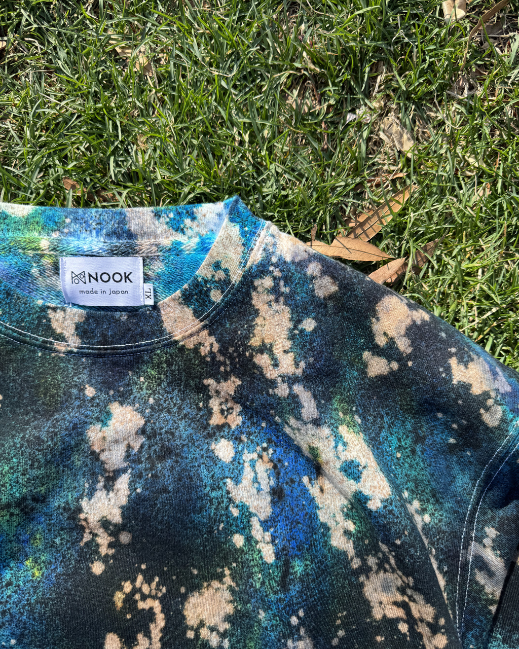 Japan-Made Hand-Dyed Sweatshirt (Cool Tones)